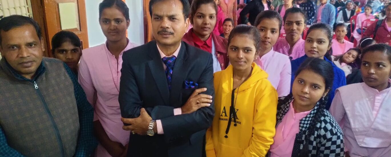 महाविद्यालयों एवं विद्यालयों में युवा प्रेरणा संवाद