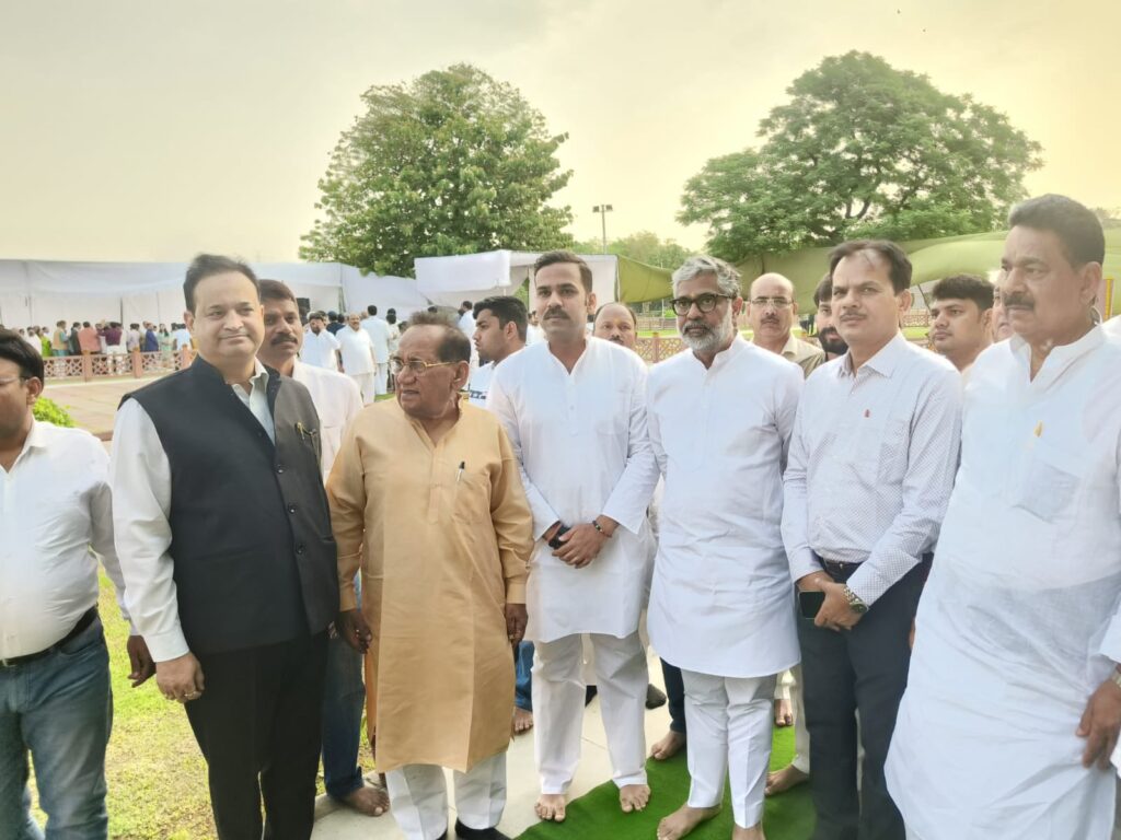 आदरणीय चन्द्रशेखर जी की जयंती पर जन नायक स्थल, दिल्ली में श्रद्धांजलि