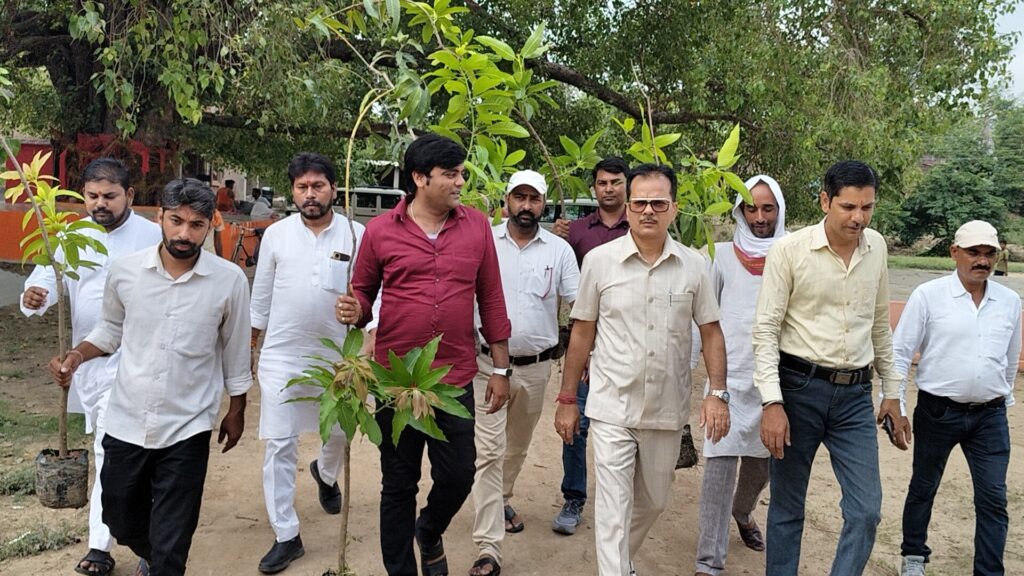 मेरे आवास – एक फलदार पेड़ का प्रवास: प्रकृति प्रेम और संरक्षण का सशक्त संदेश