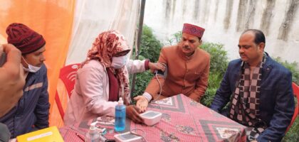 जन्मभूमि के ऋण को सेवा से चुकाने का संकल्प: बैरिया में समर्पित जनसेवा की निरंतर पहल