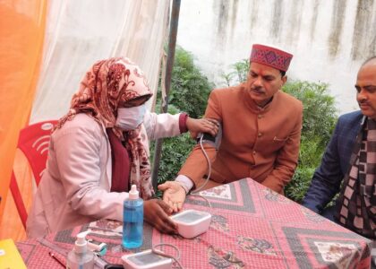 जन्मभूमि के ऋण को सेवा से चुकाने का संकल्प: बैरिया में समर्पित जनसेवा की निरंतर पहल